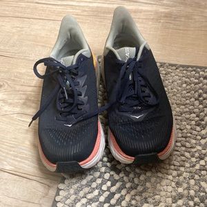 Womens size 8.5 hokas good condition